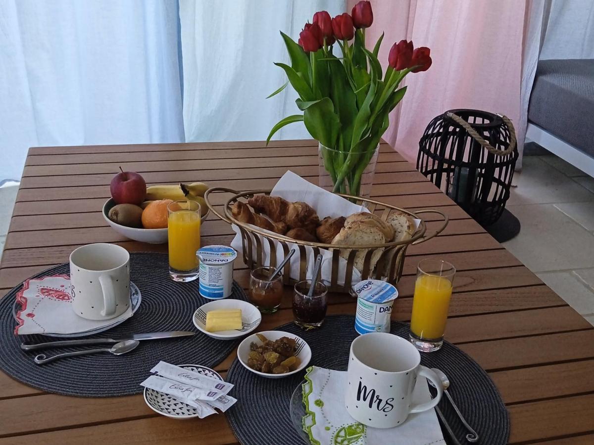 アンシュエス・ラ・ルドンヌ Les Terrasses Des Anthenors Bed & Breakfast エクステリア 写真